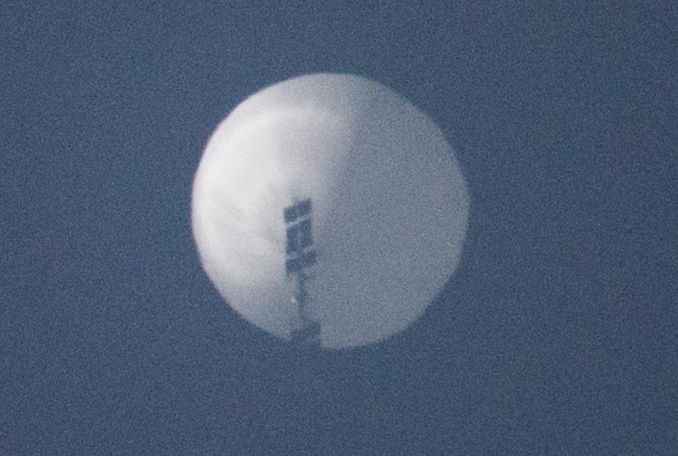 https://commons.wikimedia.org/wiki/File:Chinese_surveillance_balloon_over_Billings,_MT.jpg